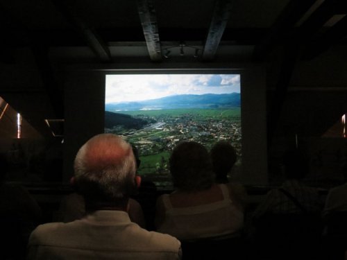Gledali smo film o Cerkniškem jezeru in življu okrog jezera